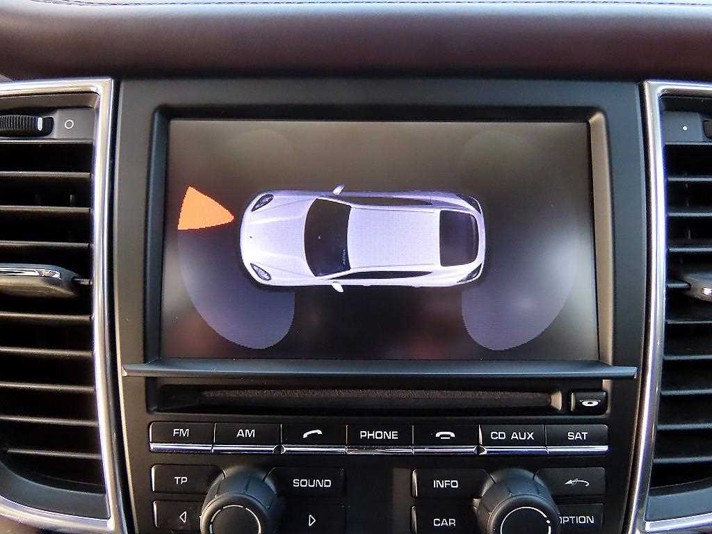 Porsche Panamera — photo 13