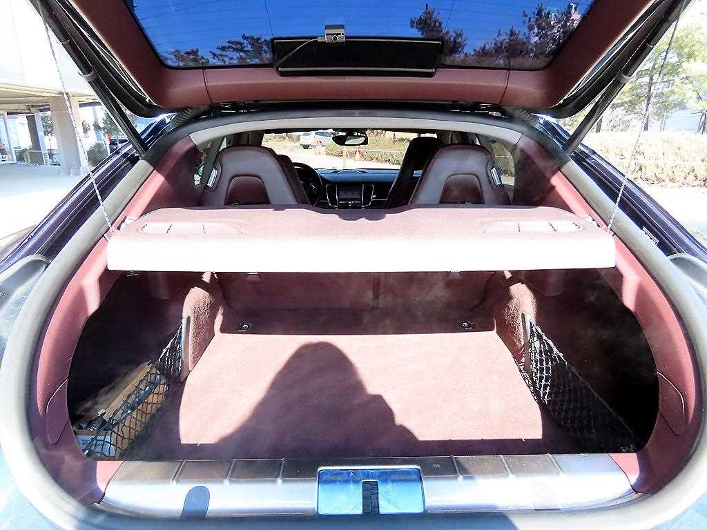 Porsche Panamera — photo 18