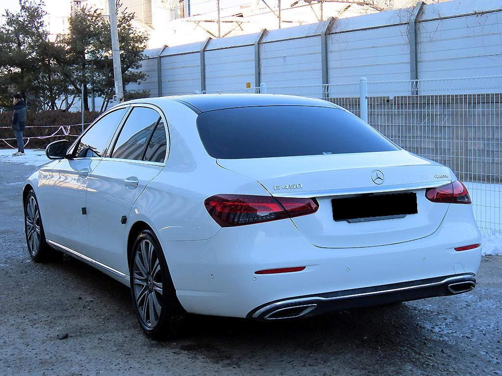 Mercedes-Benz E-Class — photo 03