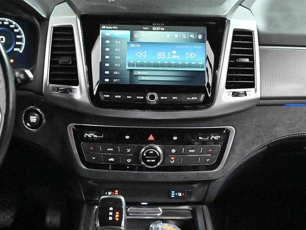 KGM Rexton — photo 14
