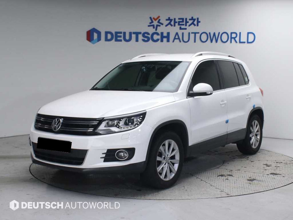 Volkswagen Tiguan — photo 01