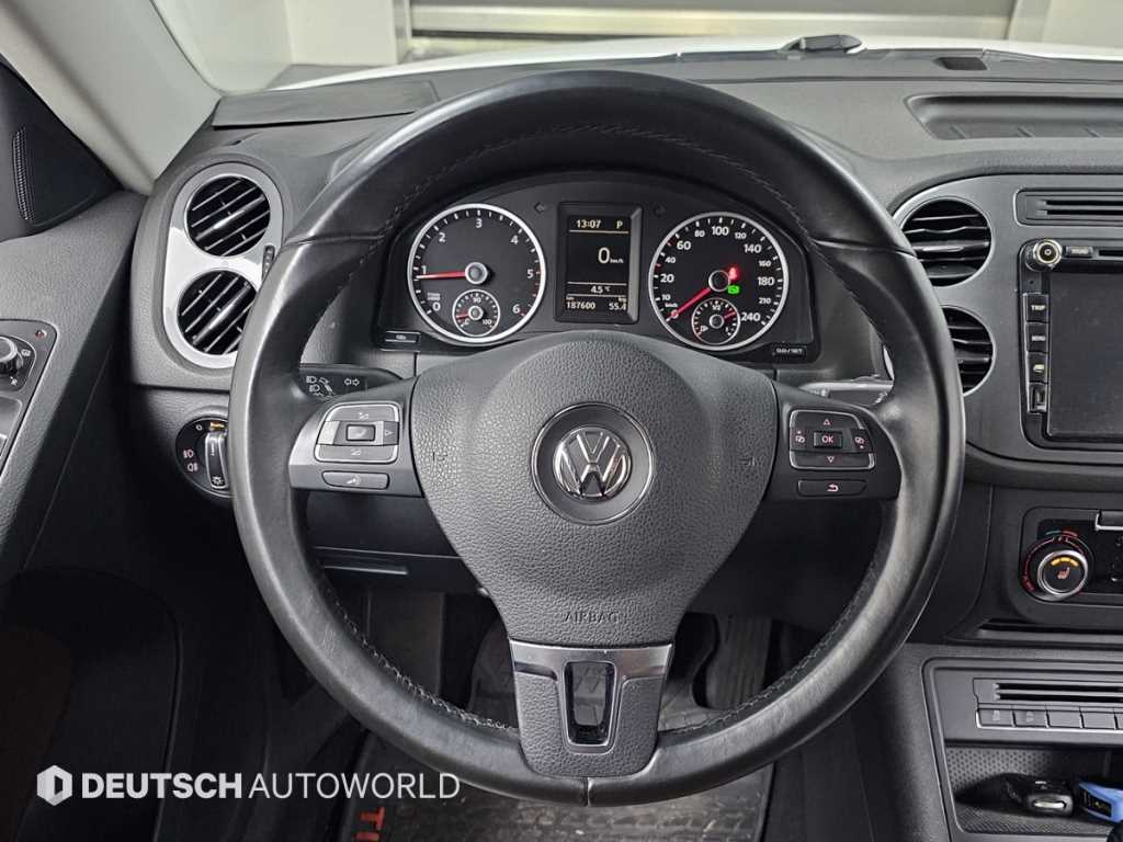 Volkswagen Tiguan — photo 13