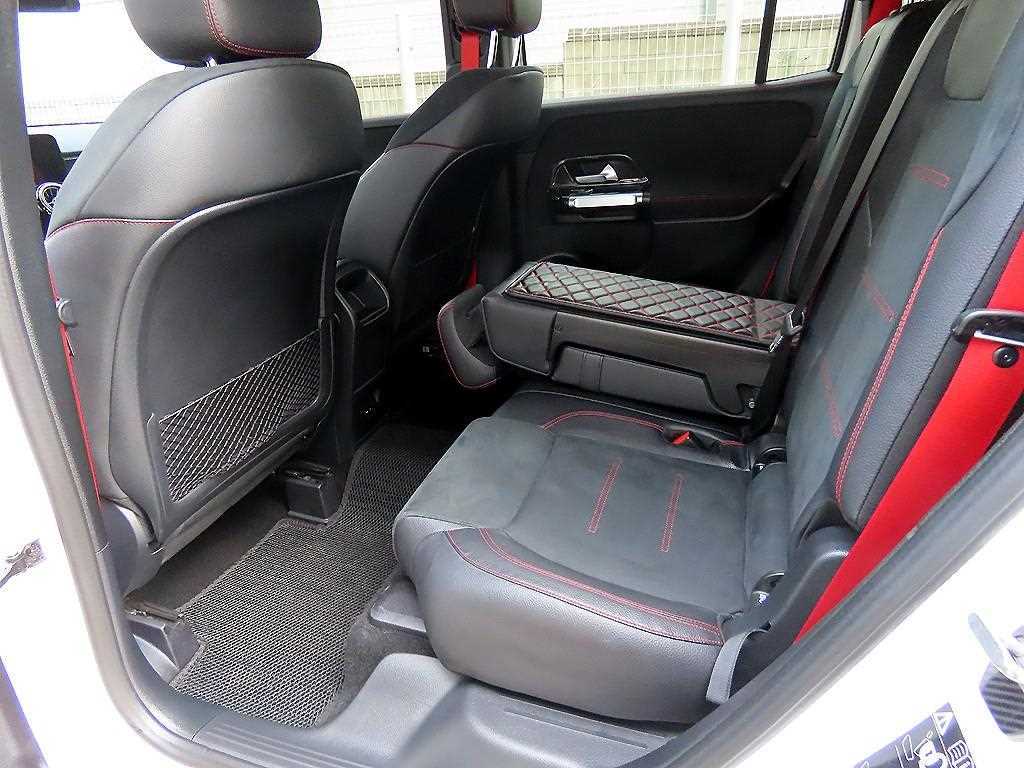 Mercedes-Benz GLB-Class — photo 06