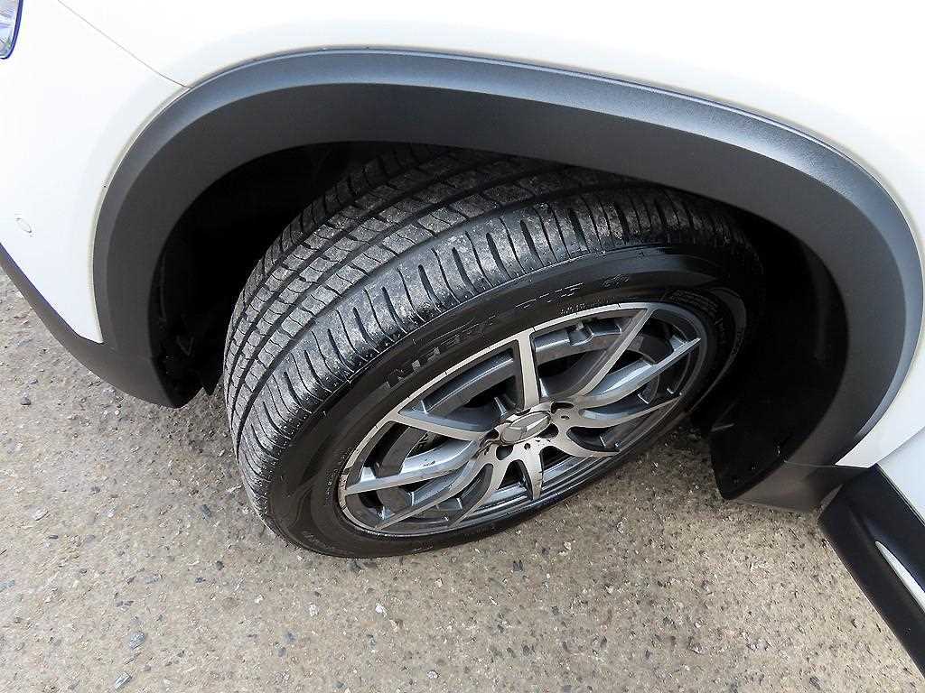 Mercedes-Benz GLB-Class — photo 20