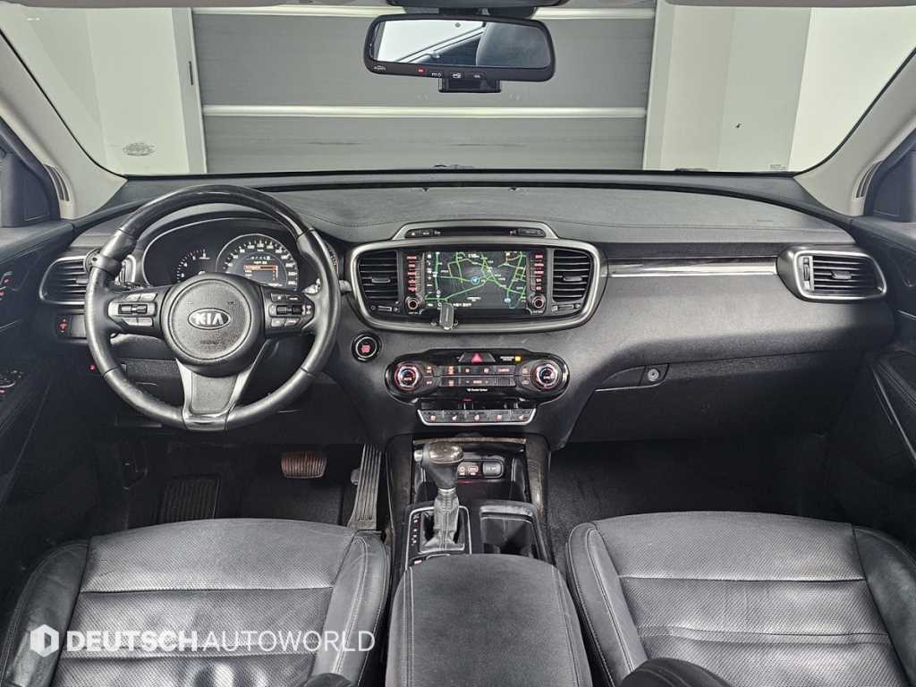 Kia Sorento — photo 07