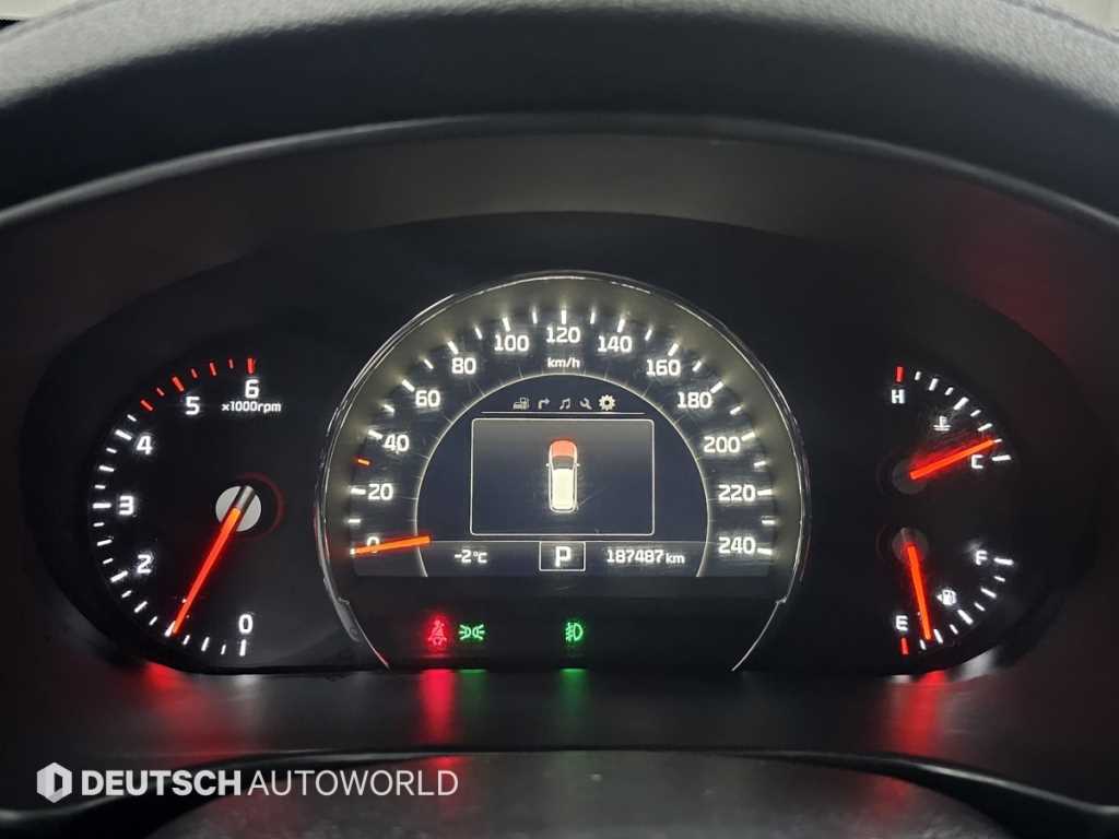 Kia Sorento — photo 08