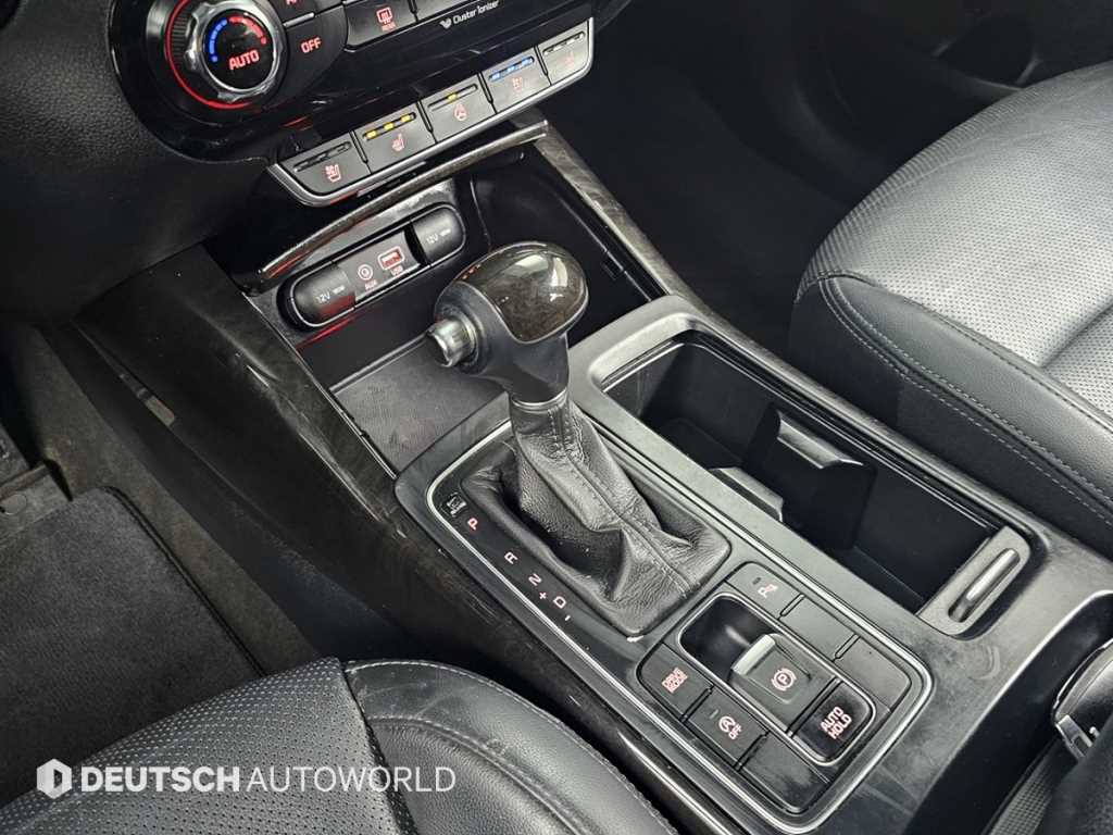 Kia Sorento — photo 09