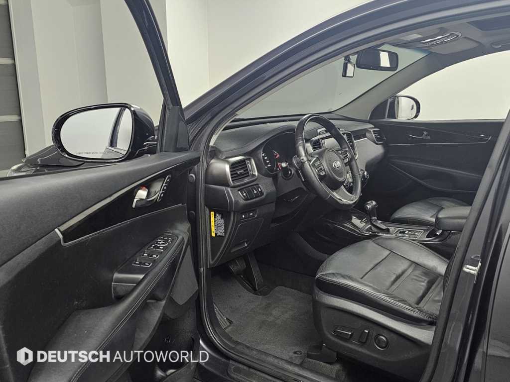 Kia Sorento — photo 11