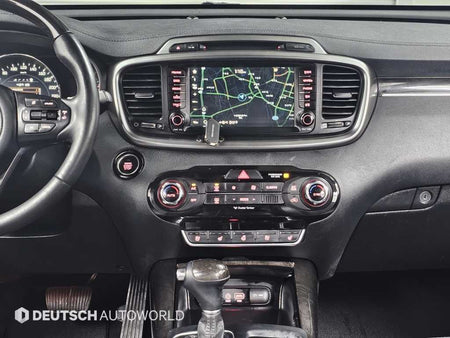 Kia Sorento — photo 14