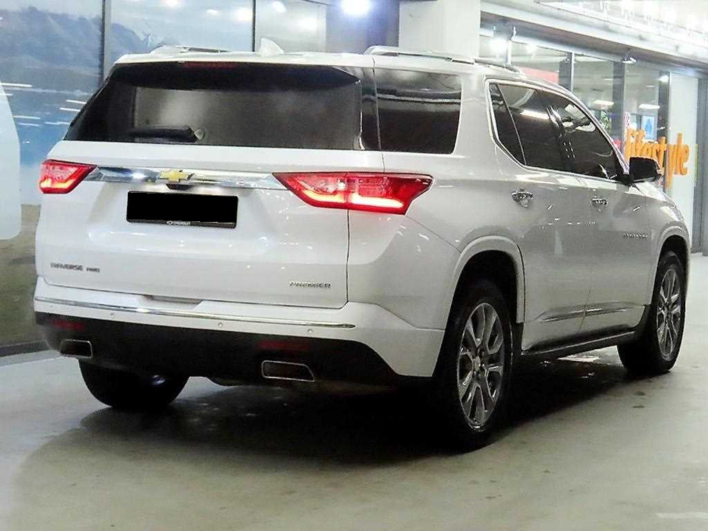 CHEVROLET Traverse — photo 04