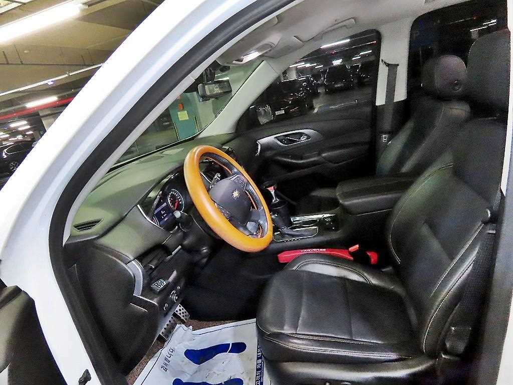 CHEVROLET Traverse — photo 06