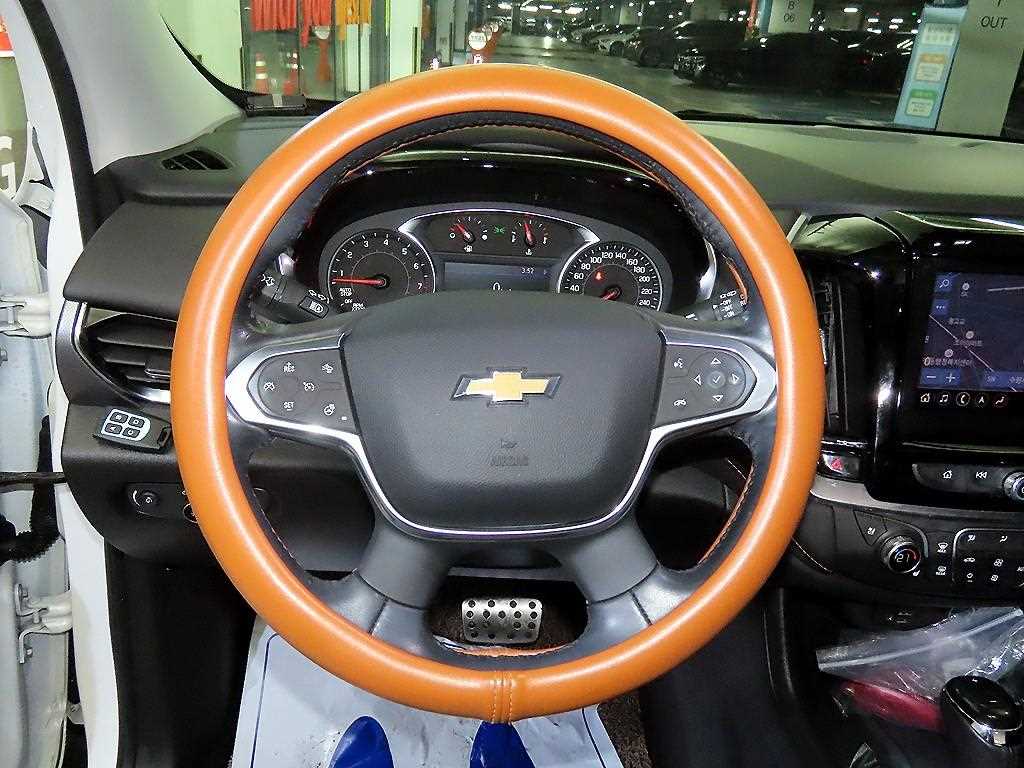 CHEVROLET Traverse — photo 08