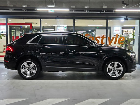 Audi Q8 — photo 03