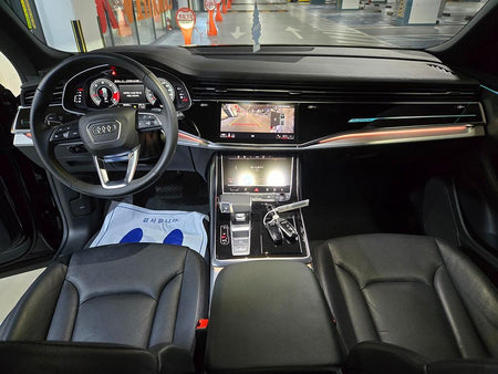 Audi Q8 — photo 10