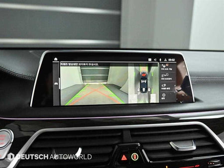 BMW 7-Series — photo 15