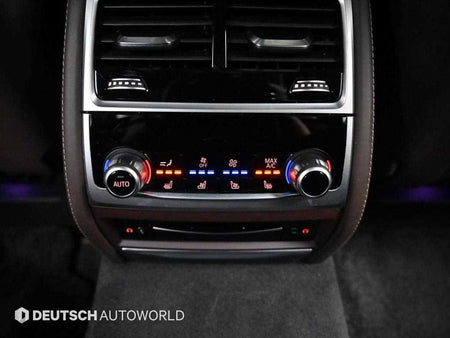 BMW 7-Series — photo 16