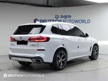 BMW X5 — photo 02
