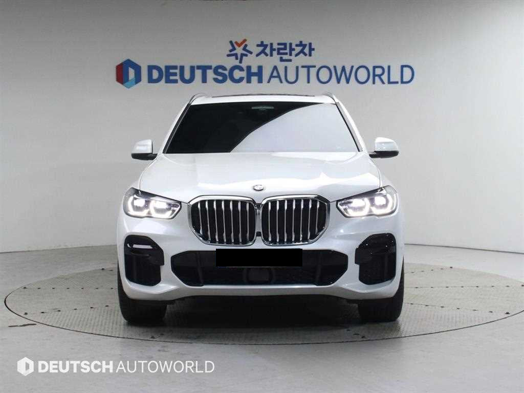 BMW X5 — photo 03