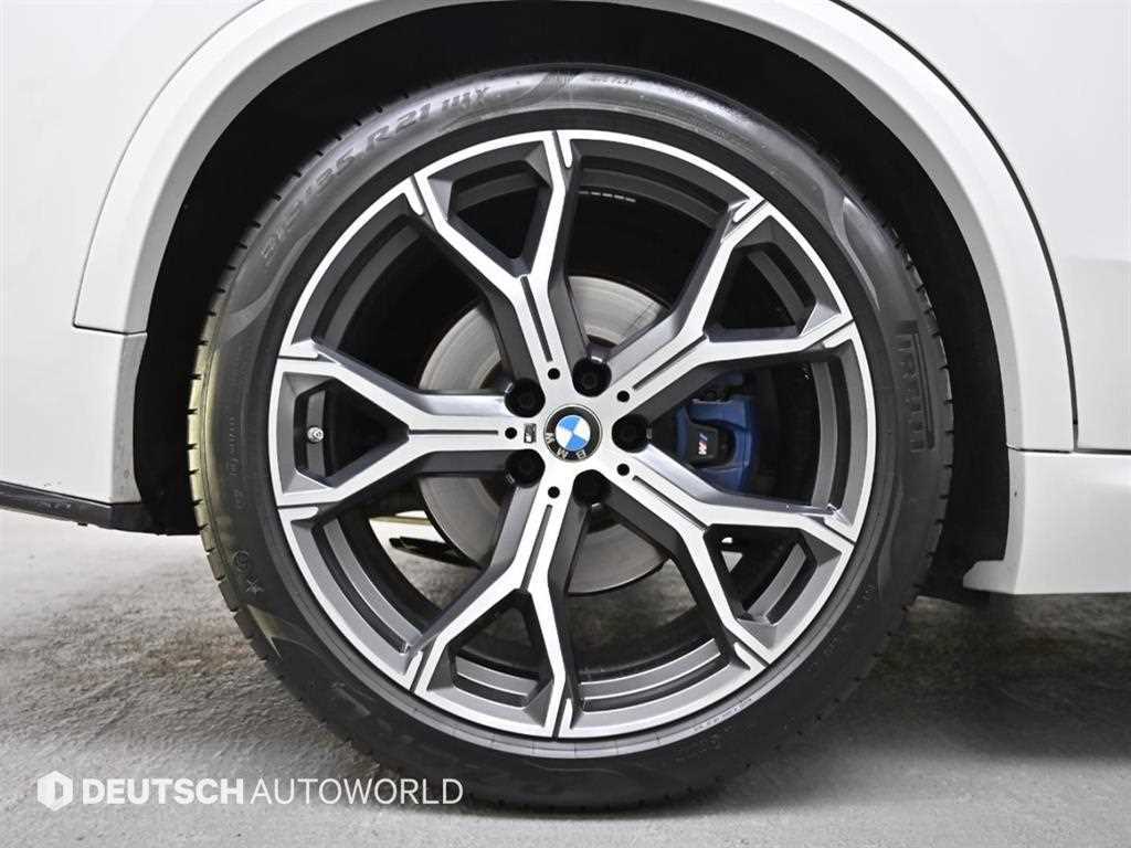BMW X5 — photo 05