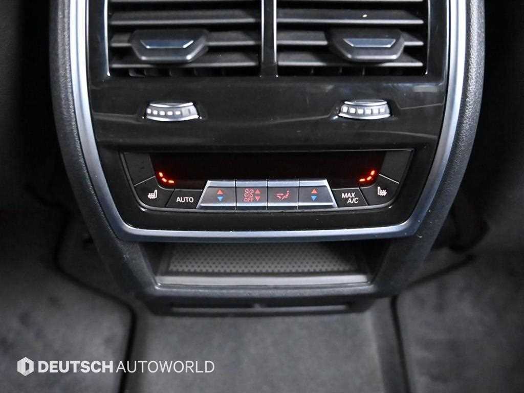 BMW X5 — photo 12