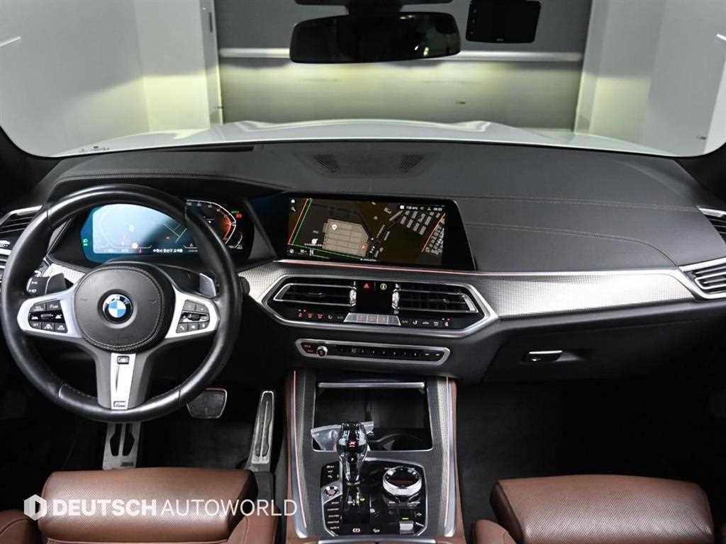 BMW X5 — photo 17