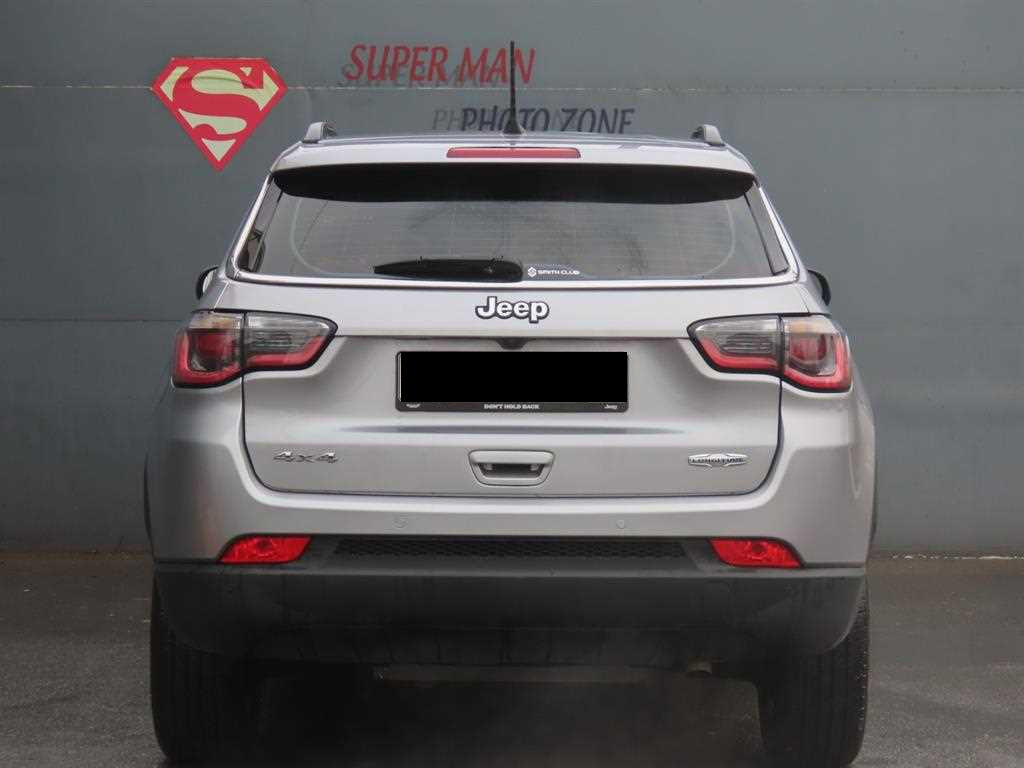 Jeep Compass — photo 04