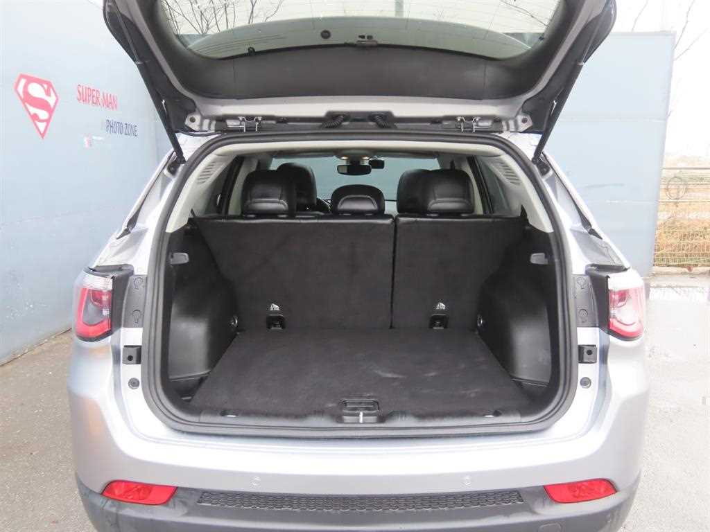 Jeep Compass — photo 05