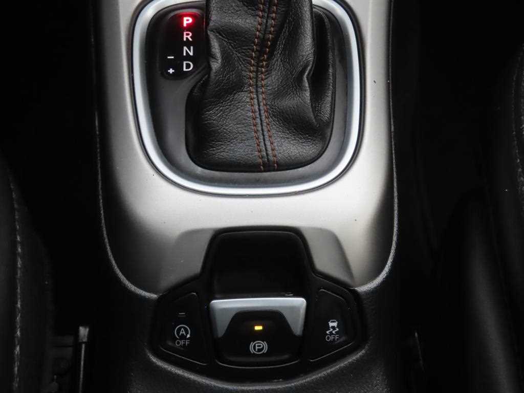 Jeep Compass — photo 15