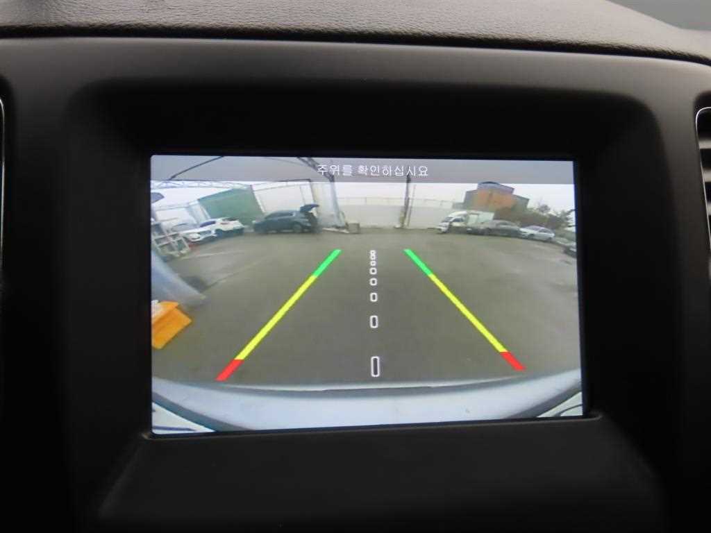 Jeep Compass — photo 18