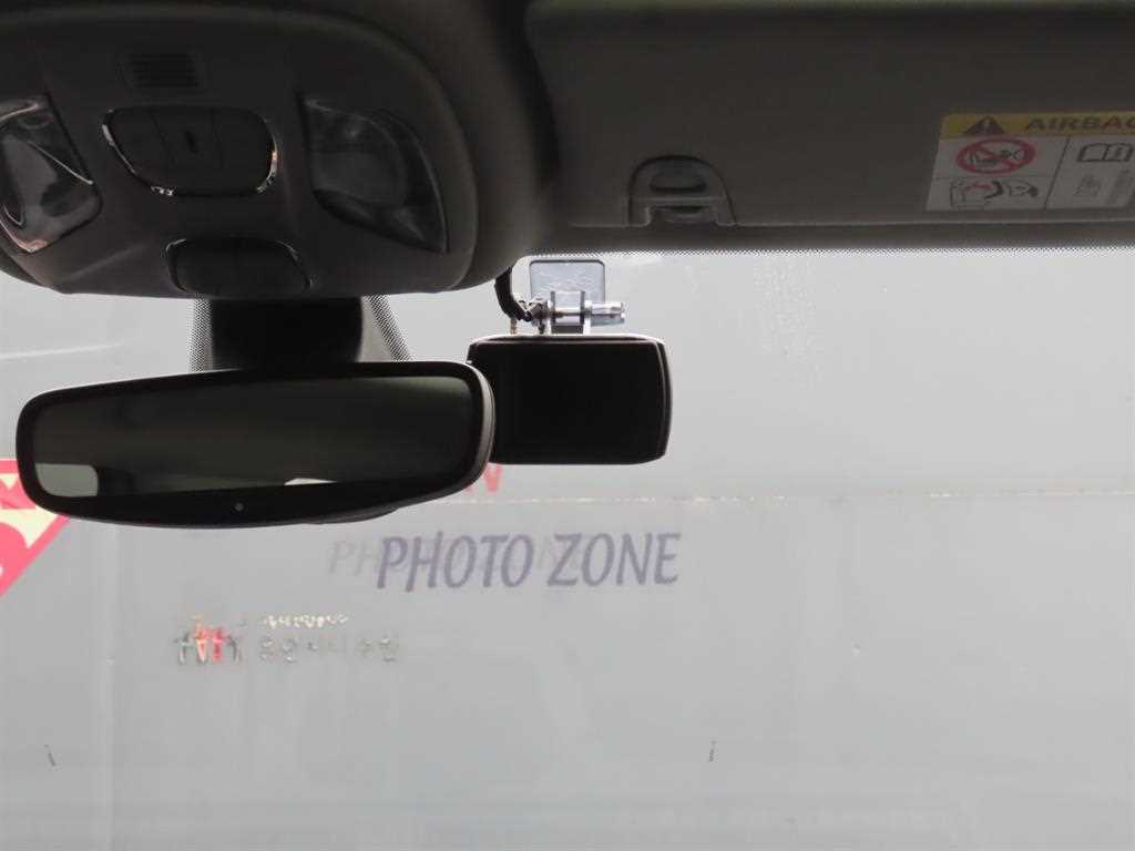 Jeep Compass — photo 19