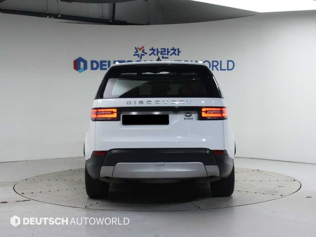 Land Rover Discovery — photo 04