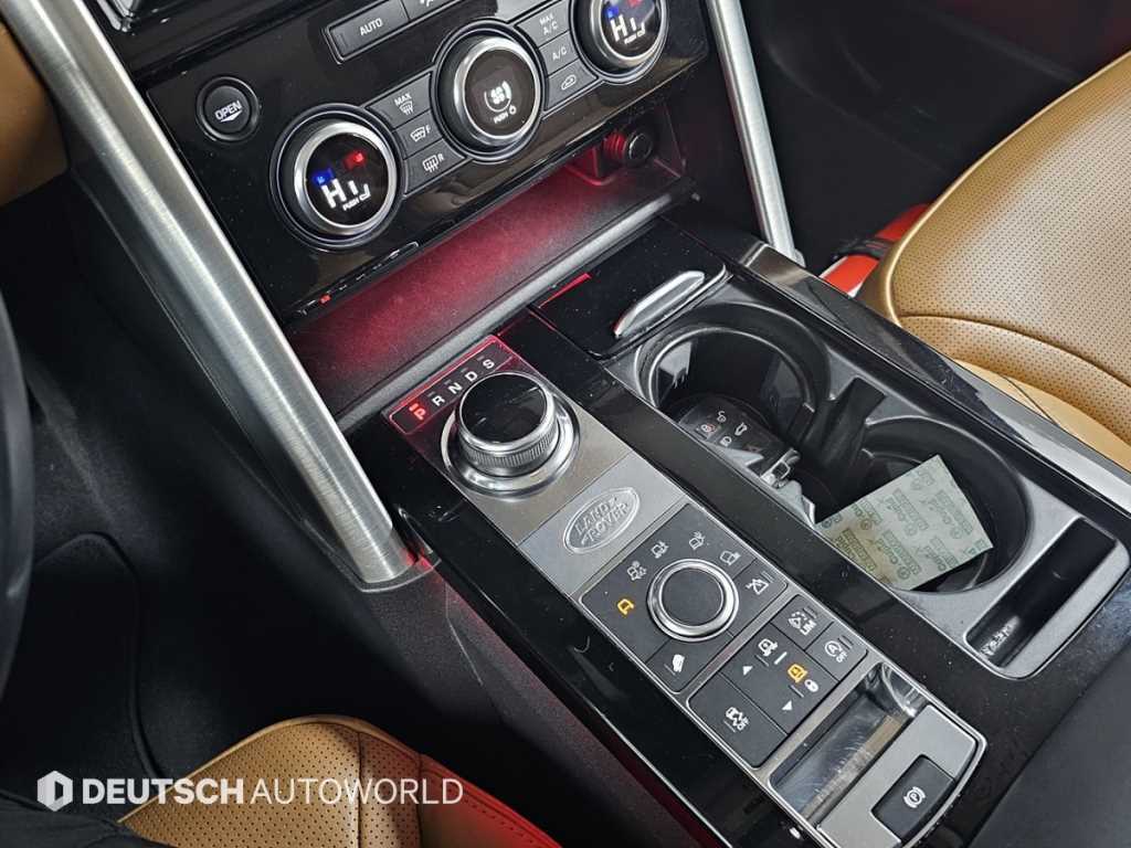 Land Rover Discovery — photo 09
