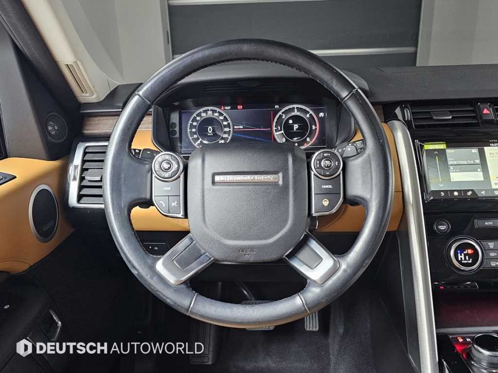 Land Rover Discovery — photo 13