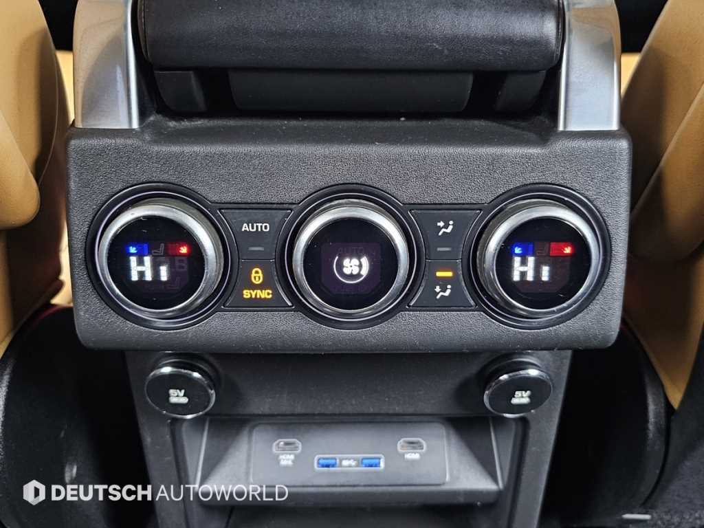 Land Rover Discovery — photo 16