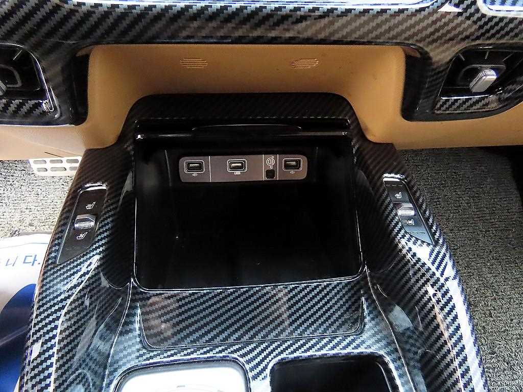 Kia Sorento — photo 13