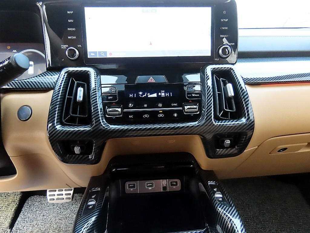 Kia Sorento — photo 14