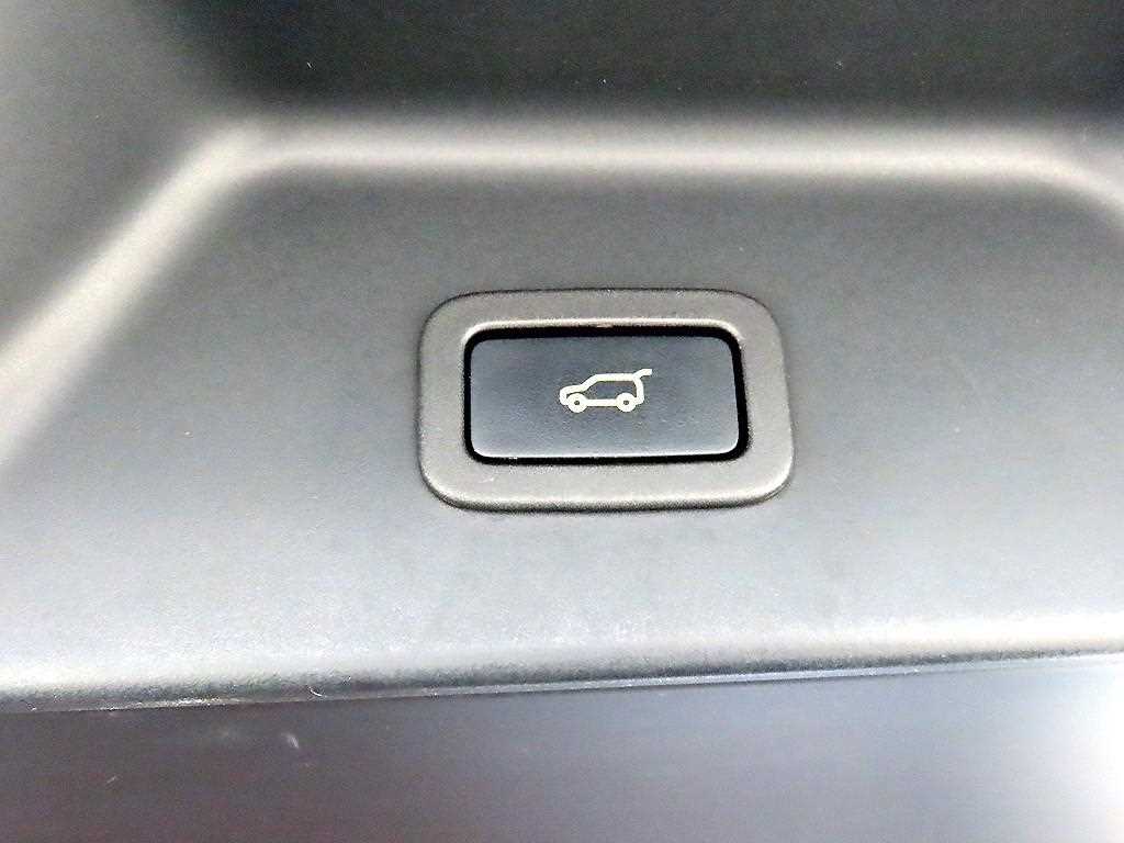 Land Rover Range Rover — photo 15