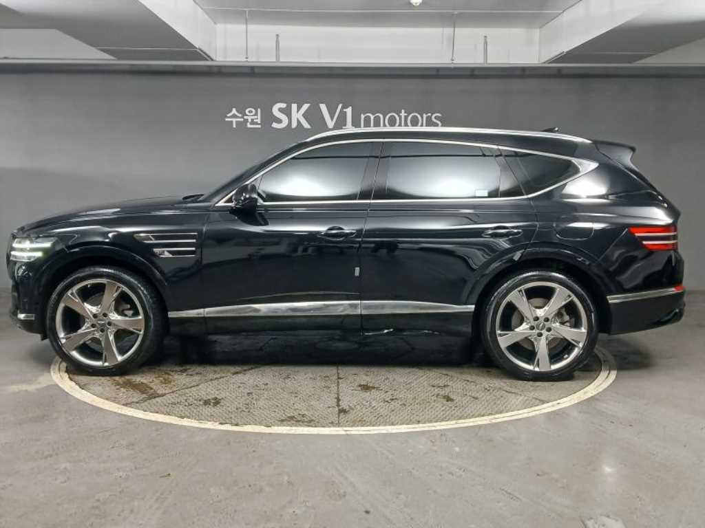 Genesis GV80 — photo 02
