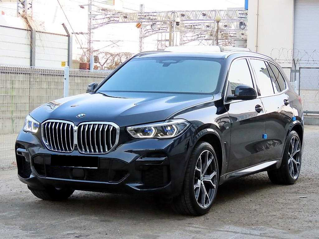 BMW X5 — photo 02