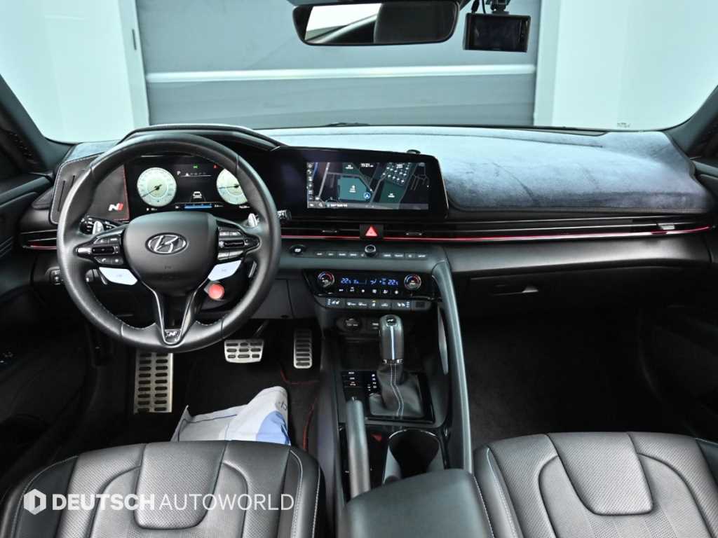 Hyundai Avante — photo 07