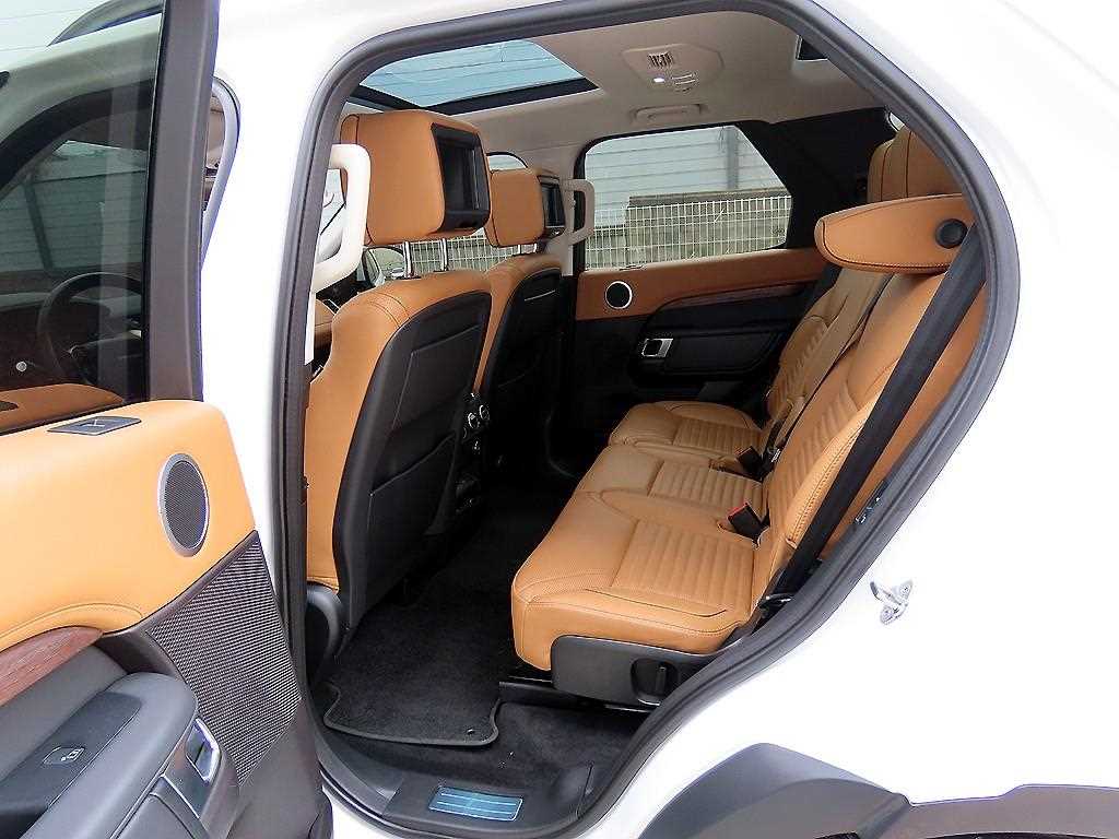 Land Rover Discovery — photo 06