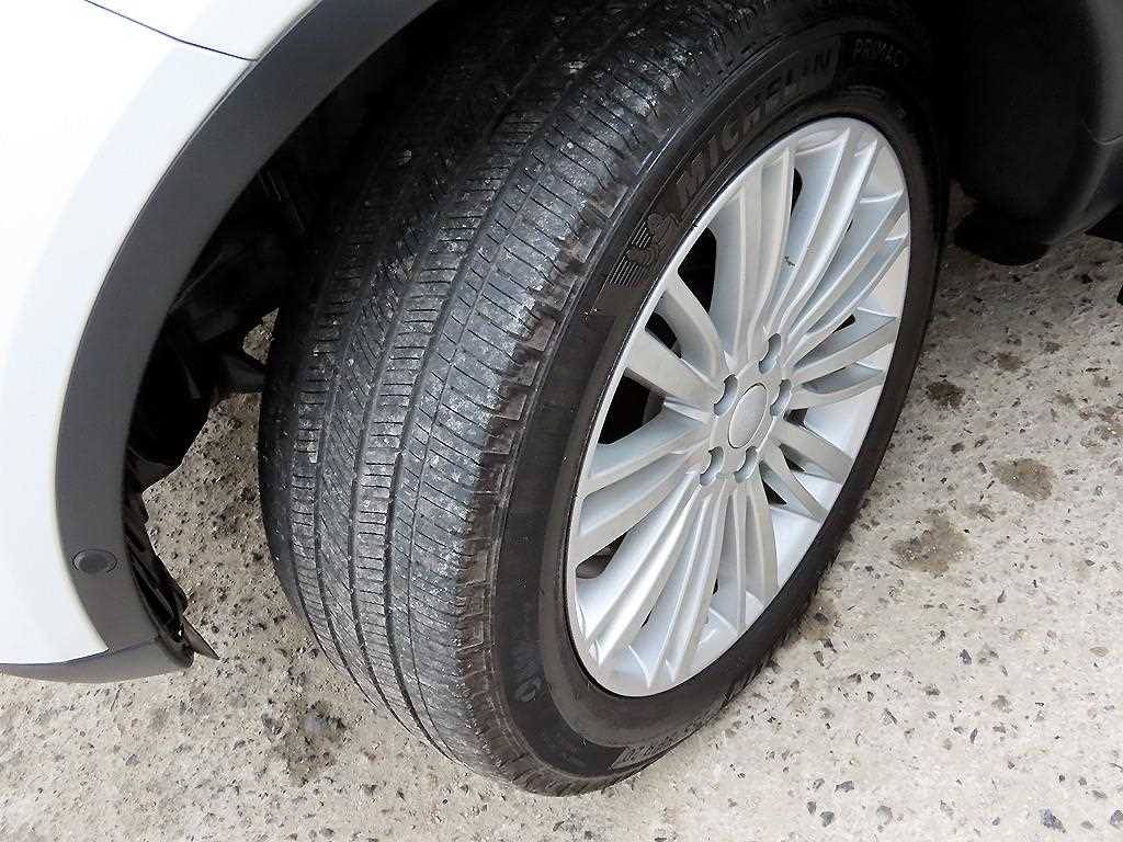 Land Rover Discovery — photo 20