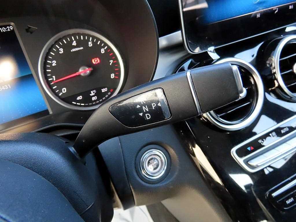 Mercedes-Benz C-Class — photo 10