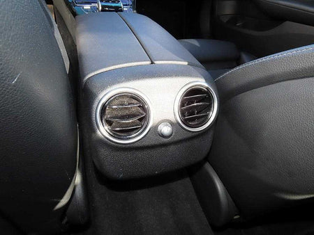 Mercedes-Benz C-Class — photo 17