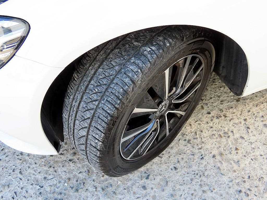 Mercedes-Benz C-Class — photo 19