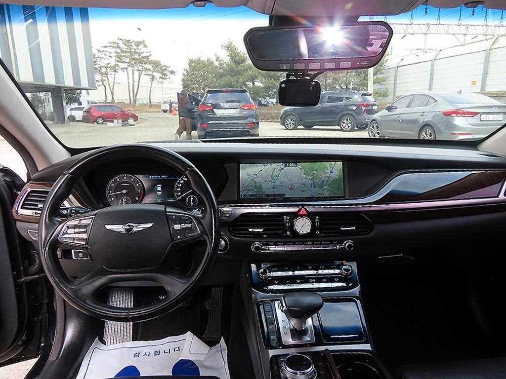 Genesis EQ900 — photo 07