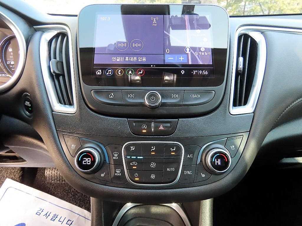 CHEVROLET Malibu — photo 12