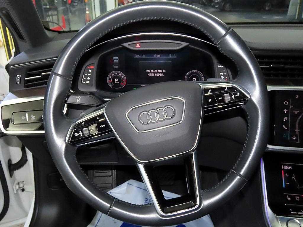 Audi A6 — photo 08
