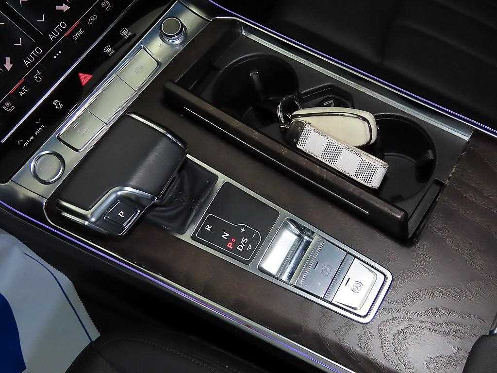 Audi A6 — photo 12
