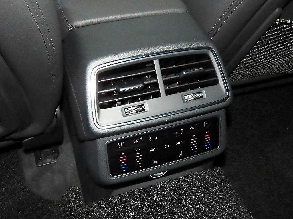 Audi A6 — photo 13